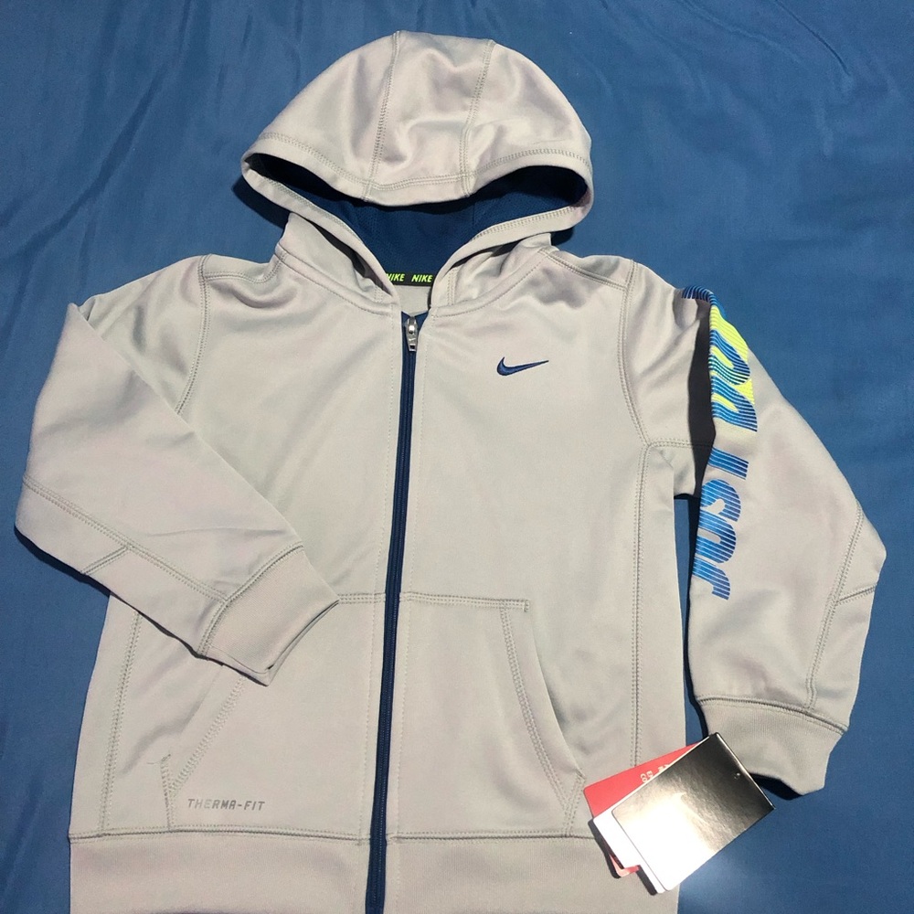 Nike Light Gray Therma-Fit Full-Zip Hoodie with Blue Accents